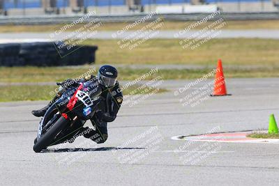 media/Apr-23-2022-Fastrack Riders (Sat) [[cb2d6ae73d]]/LEVEL 4/1PM TURN 6 OUTSIDE/